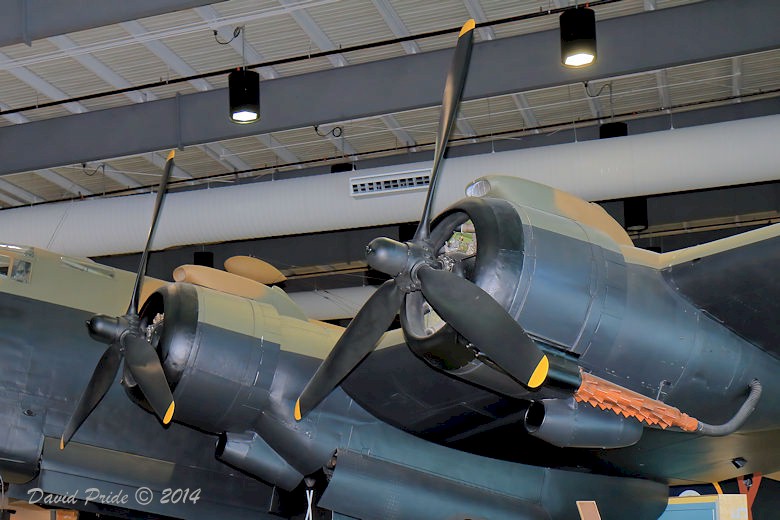 Handley Page Halifax NA 337